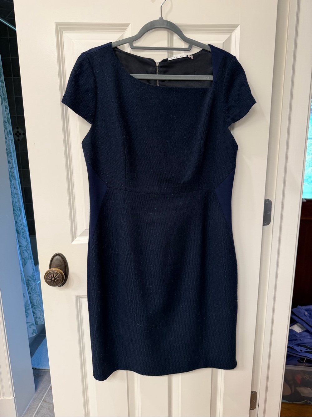 T Tahari Navy Textured Cap-Sleeve Sheath Dress